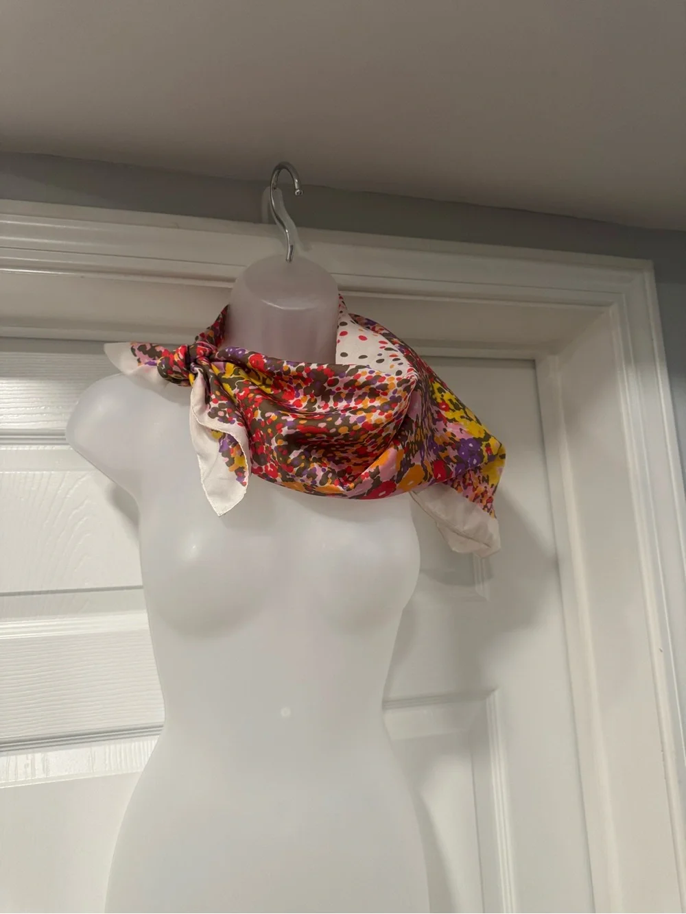 🌷Colorful Abstract Floral Scarf